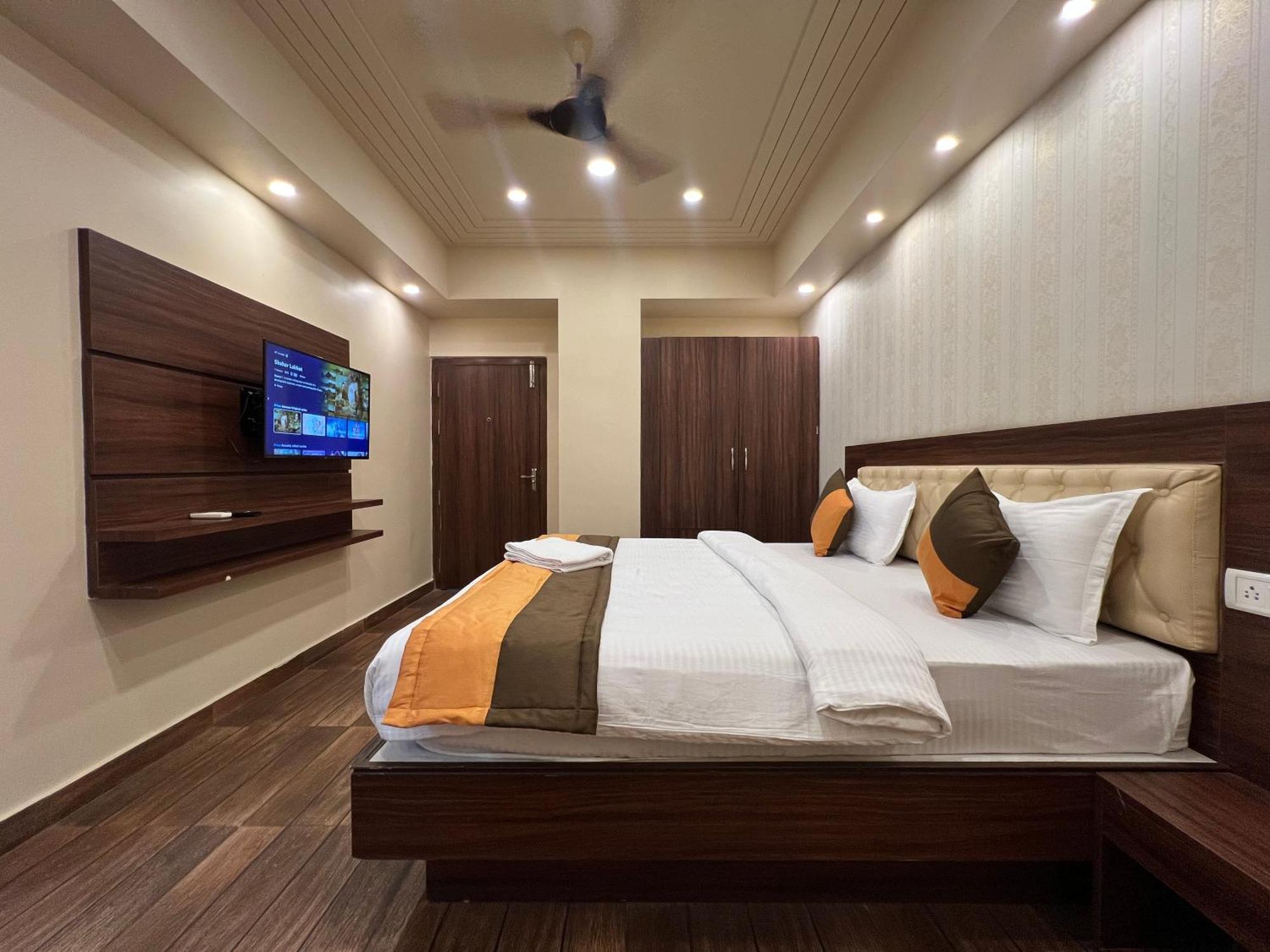 Grand Falcon Electronic City Kammasandra Exterior photo